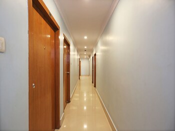 Oyo 10788 Hotel Harisons Continental