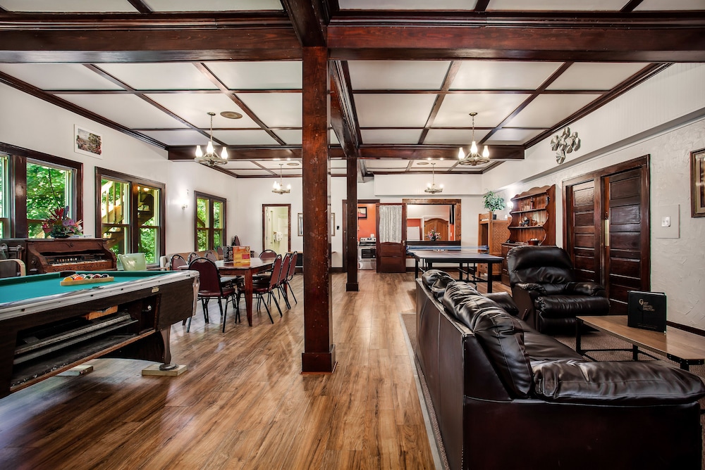 Birchcliff Resort - photo 8