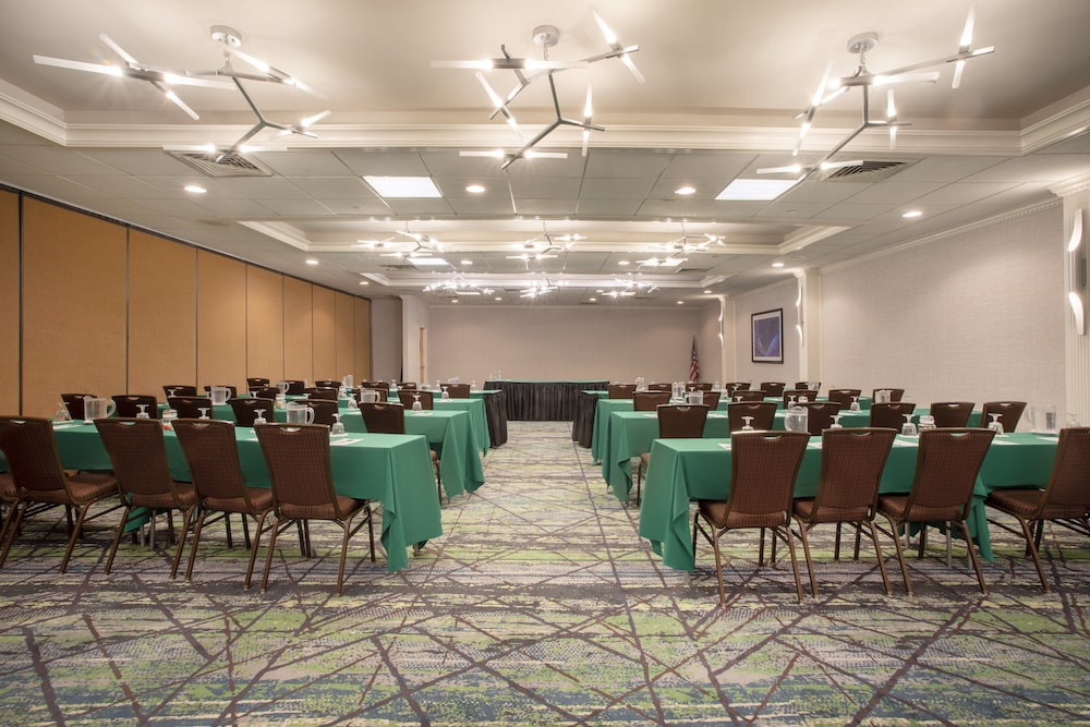 Holiday Inn & Suites Parsippany Fairfield by IHG - photo 30
