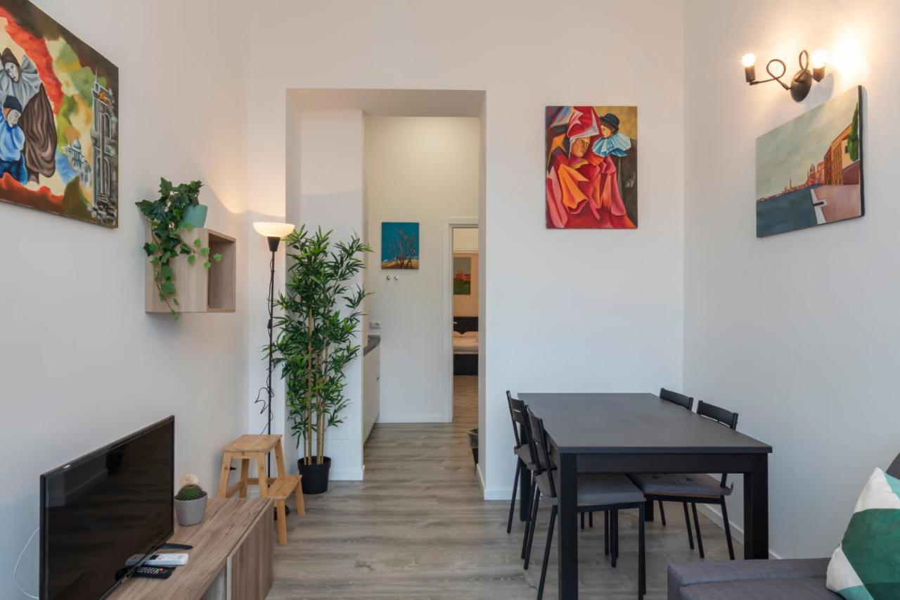New Apartment Gallura 11 — 4-Star Luxury Hotel in Milan, Italy