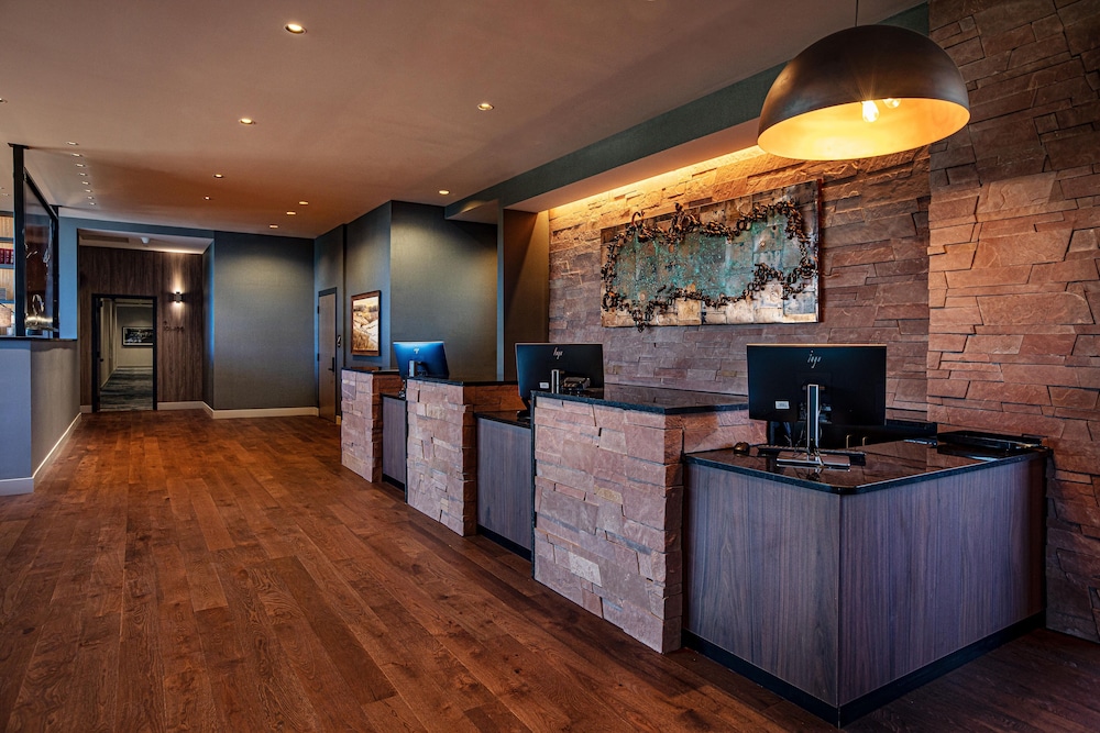 Hotel Maverick - photo 5