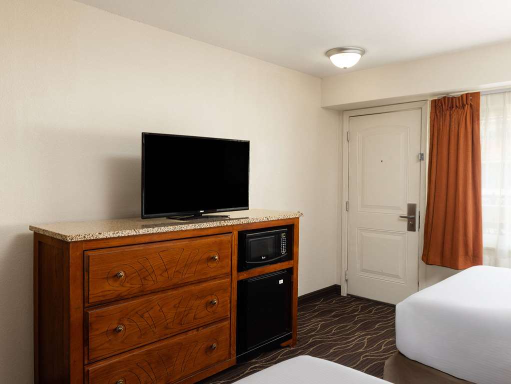 Ramada by Wyndham Elko Hotel at Stockmen's Casino - photo 16