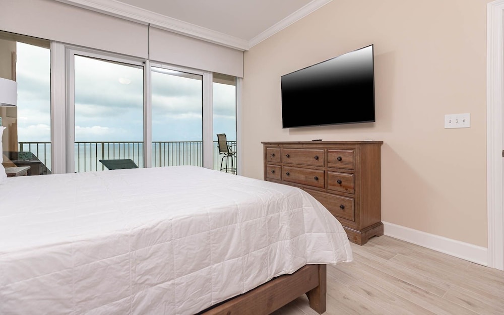 Phoenix Gulf Towers 703 3 Bedroom Condo - photo 6