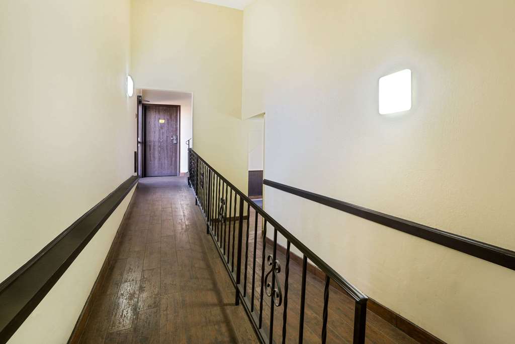 Super 8 by Wyndham Marshall MN - photo 4