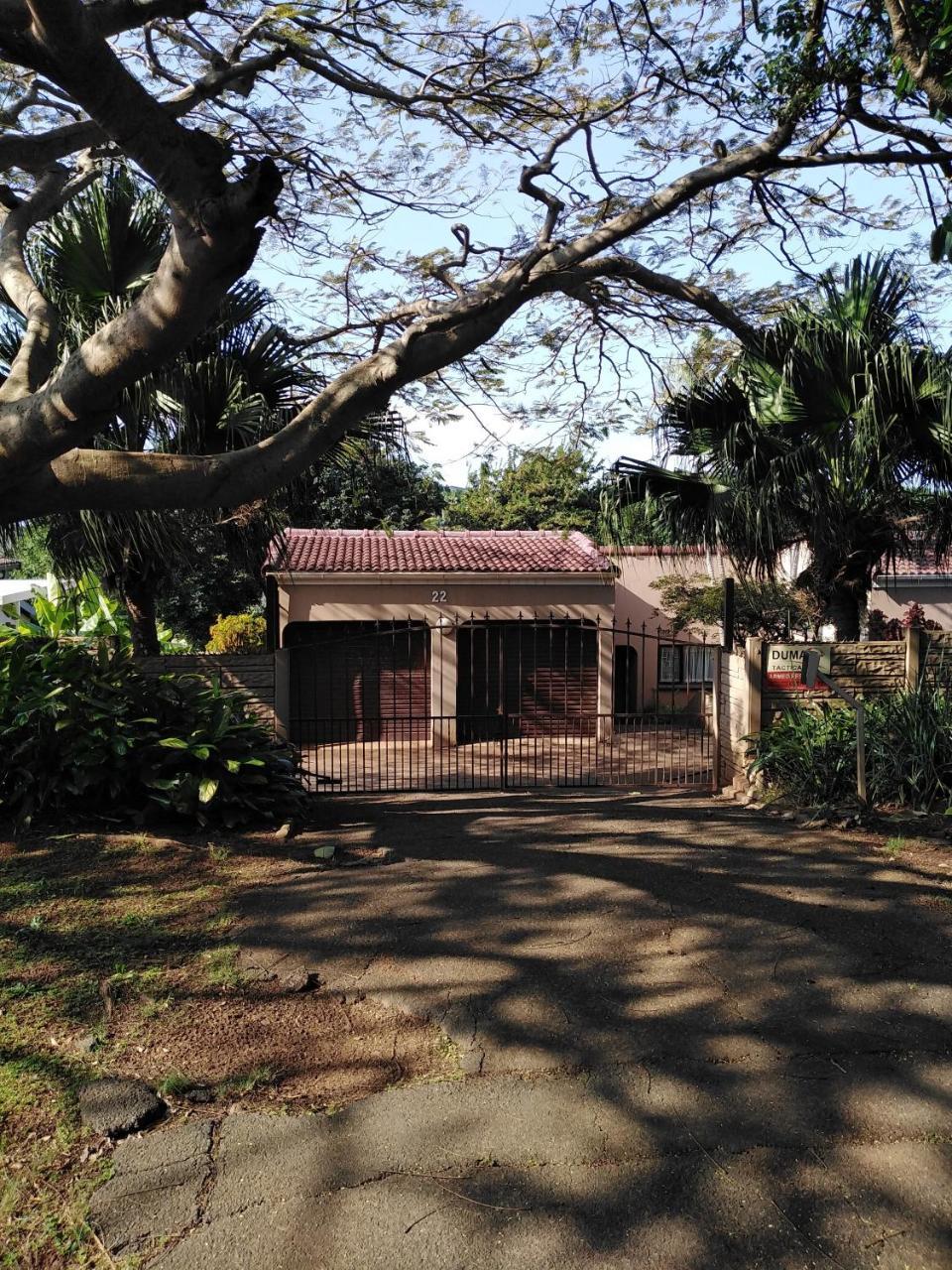 Bed on 22 in Ballito, South Africa