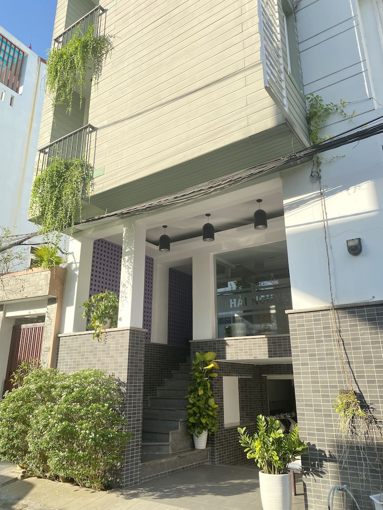 Hai Nguyet Hometel — Hue
