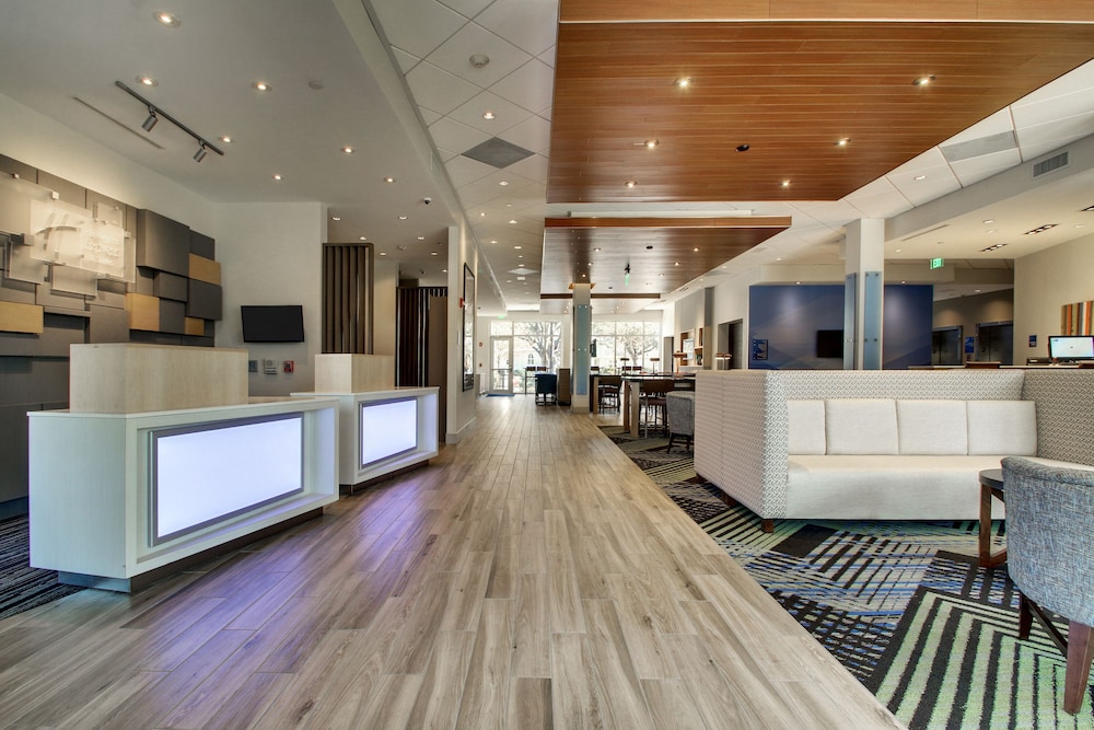 Holiday Inn Express & Suites Summerville by IHG - photo 2