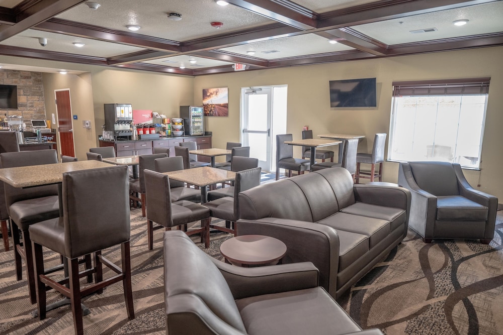 Cobblestone Hotel & Suites Lamar - photo 65