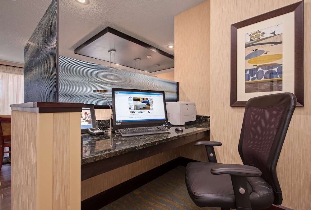 Hampton Inn Niceville Eglin Air Force Base - photo 23