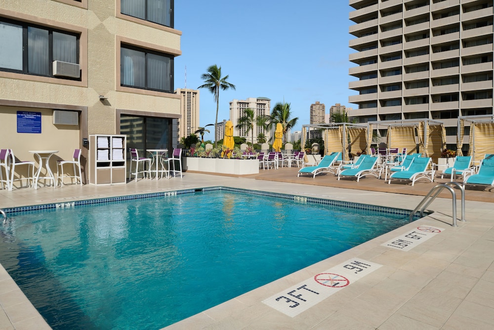 Holiday Inn Express Waikiki by IHG - photo 36