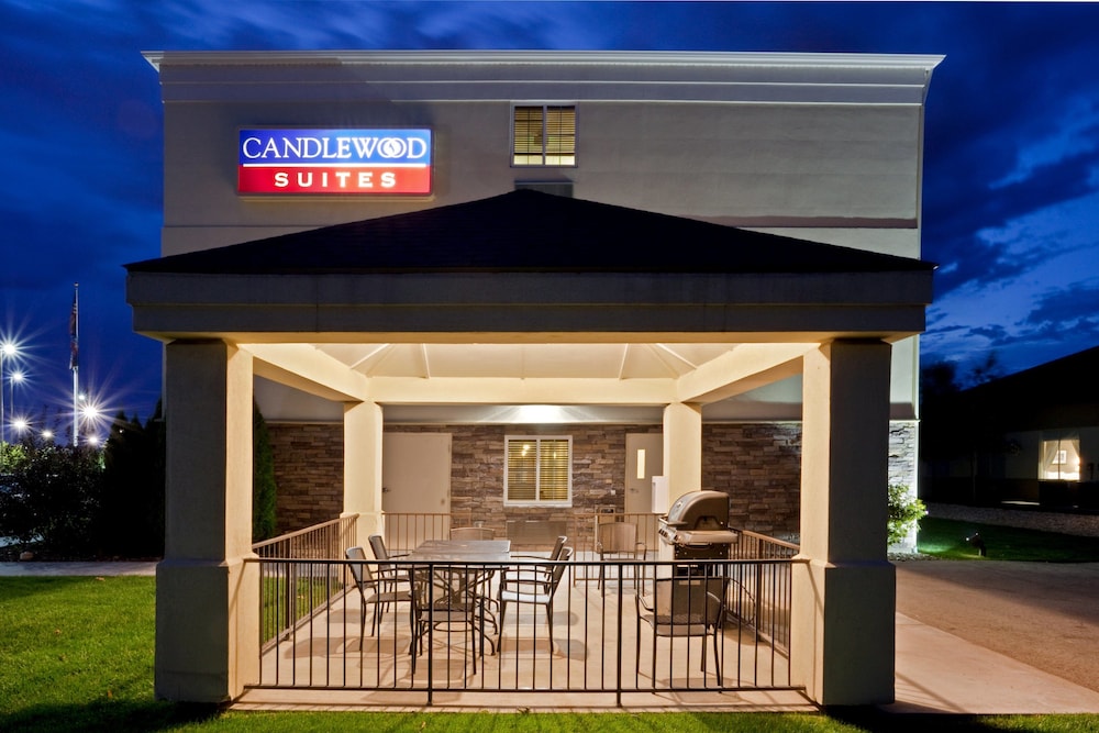 Candlewood Suites Boise Towne Square by IHG - photo 30