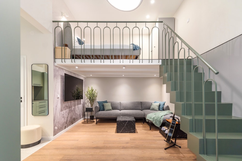 happy home WOW — 4-Star Luxury Hotel in Budapest, Hungary