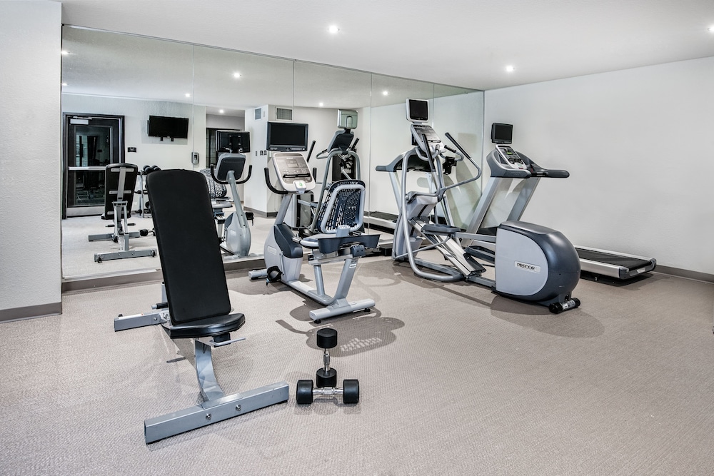 Staybridge Suites Round Rock by IHG - photo 11