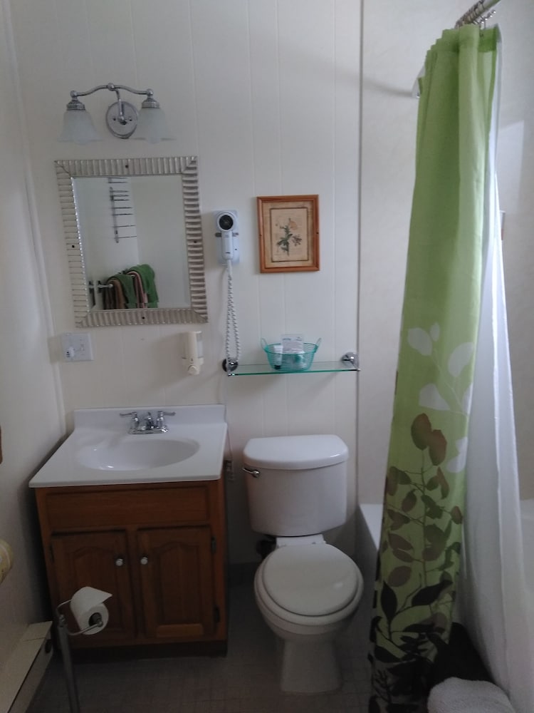 Midway Lodging - photo 25