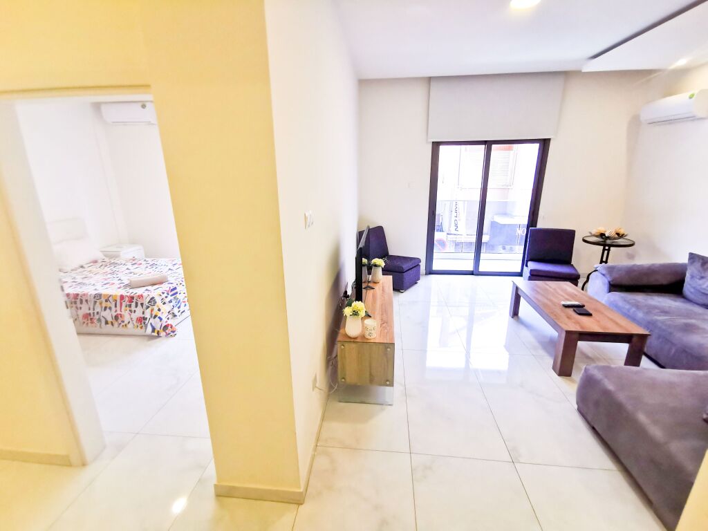 The White Pearl Apartment