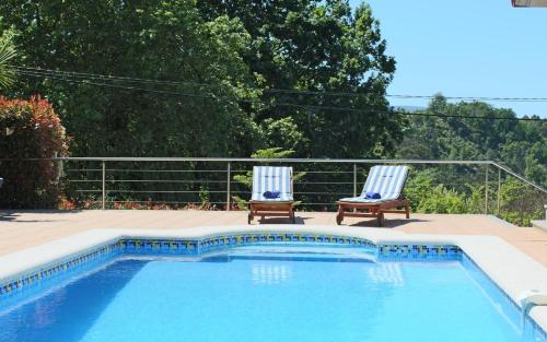 Exclusiva casa con piscina en Gondomar — 4-Star Luxury Hotel in Gondomar, Spain