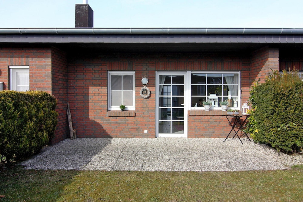 Reihenhaus Land and Sea Buesum — 4-Star Luxury Hotel in Busum, Germany