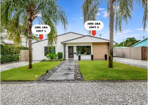 Contemporary 3BR 3 BA Duplex Amazing Outdoor Area in Fort Lauderdale, United States