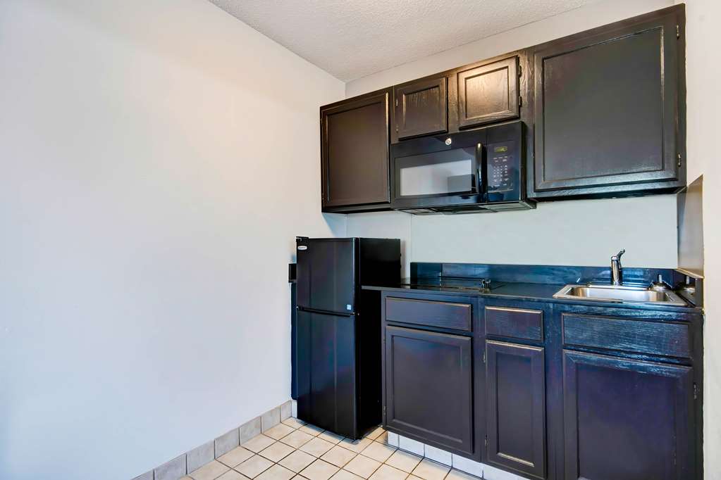 Studio 6 Extended Stay Ocean Springs MS - photo 22
