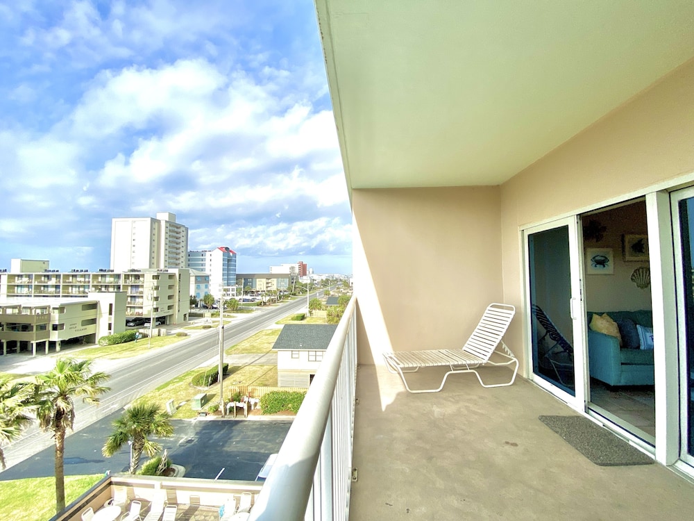 Crystal Tower Condominiums by ALBVR - photo 36