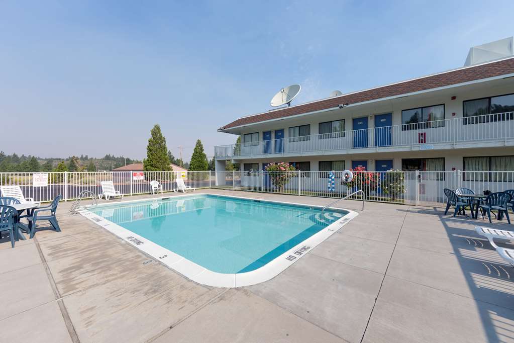 Motel 6 Weed Mount Shasta - photo 10