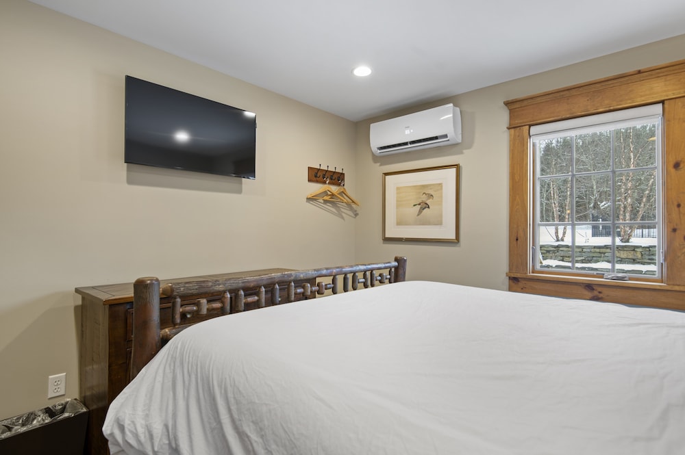 Brook Bound Inn - photo 22