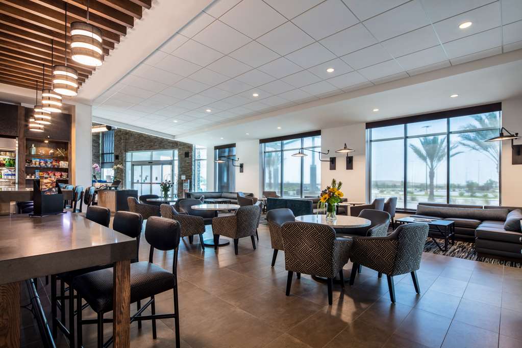 Hyatt Place Delano - photo 9
