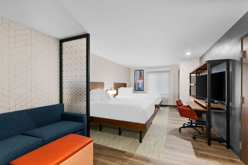 Everhome Suites Lexington Horse Park — Lexington