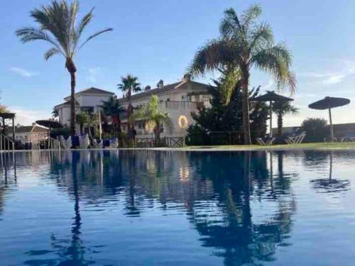 Encantador apartamento vista golf grande terraza — 4-Star Luxury Hotel in Malaga, Spain