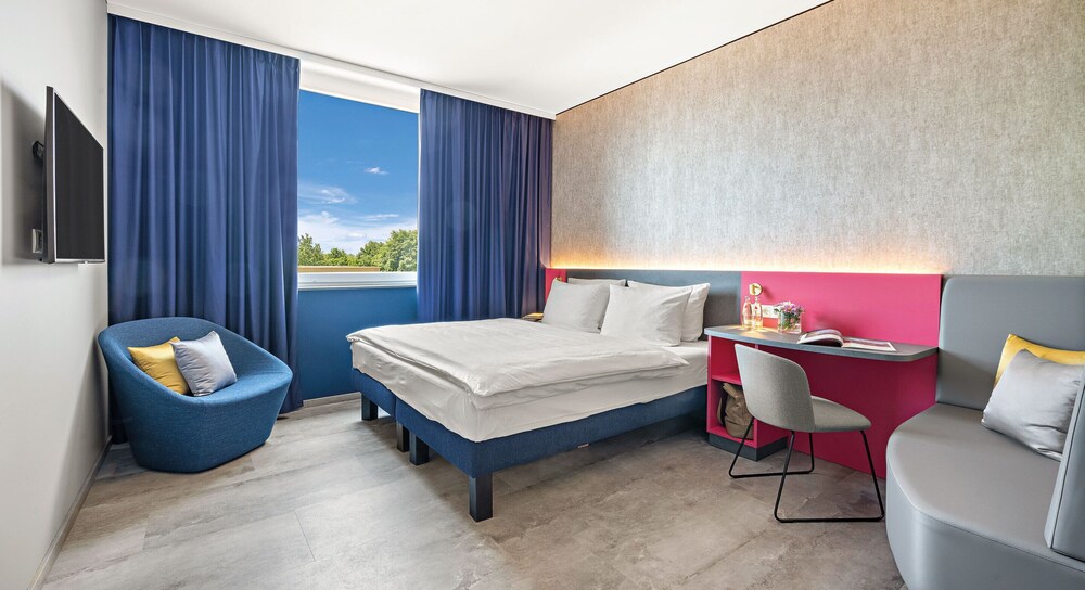 ibis Styles Noerdlingen — hotel in Noerdlingen
