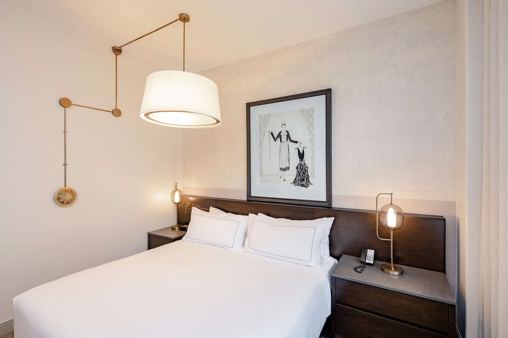 Hotel Fort Des Moines Curio Collection by Hilton - photo 26