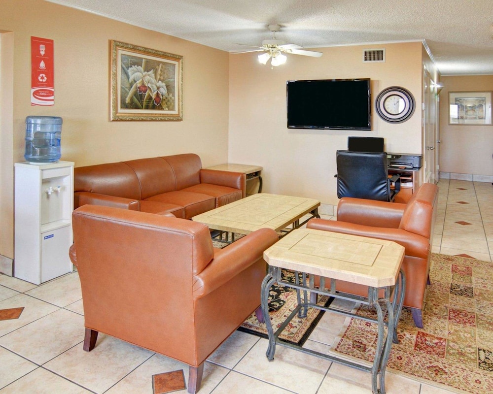 Super 8 by Wyndham Decatur Texas - photo 26