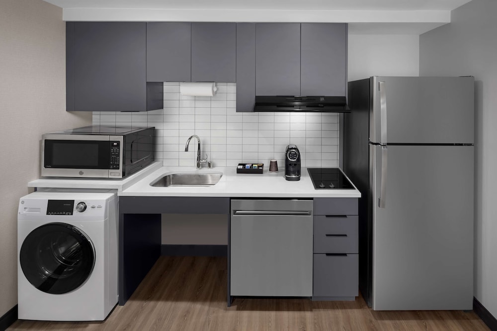 Homewood Suites By Hilton Grand Prairie At Epiccentral - photo 19