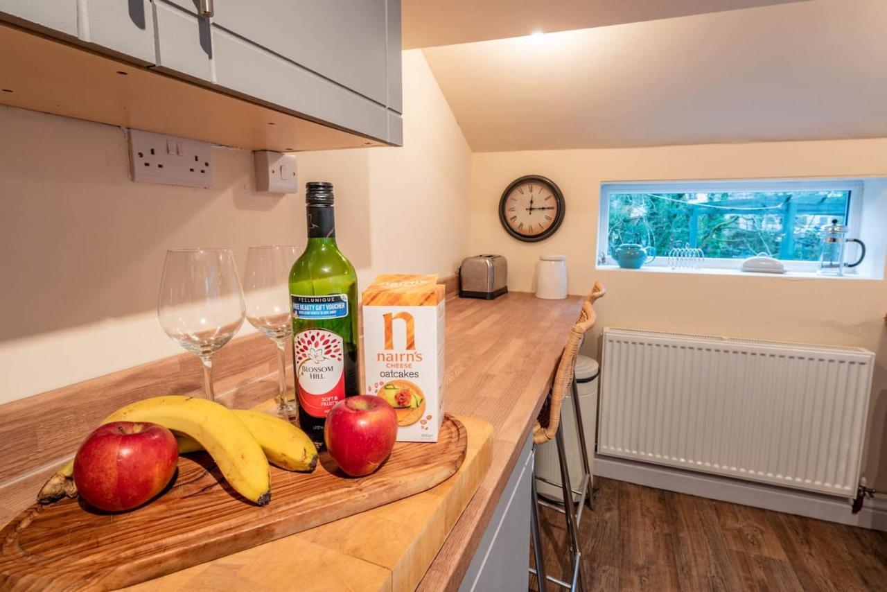 Labernum Cottage Ingleton Village Yorkshire Dales National Park Famous Three Peaks Near the Lake District Pets Are Welcome Direct Parking in Front of the Cottage & Guest Parking