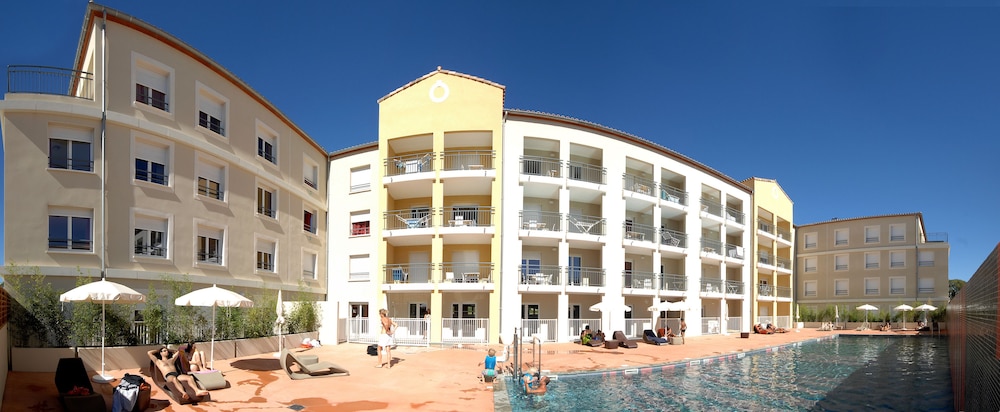 Résidence Côté Green — 4-Star Luxury Hotel in Juvignac, France