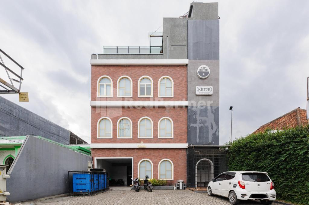 Ketje Luxury Capsule Mitra RedDoorz in Bandar Lampung, Indonesia