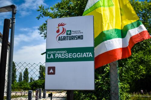 Agri Campeggio La Passeggiata Solo Posti Campeggio Camper Roulotte Tende — Goito