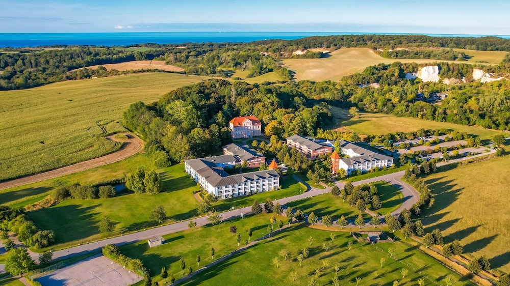 Sunday Resort Rugen — Sagard