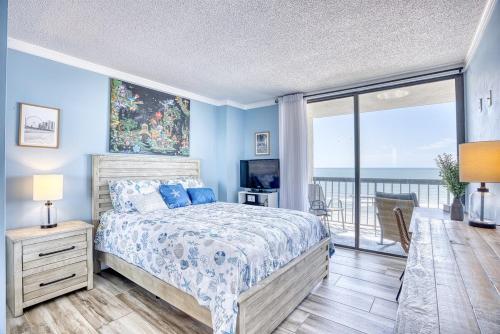 Oceanfront Waterpointe 1 Unit 805 3 bedroom 2 bath Balcony Pools — 4-Star Luxury Hotel in North Myrtle Beach, United States