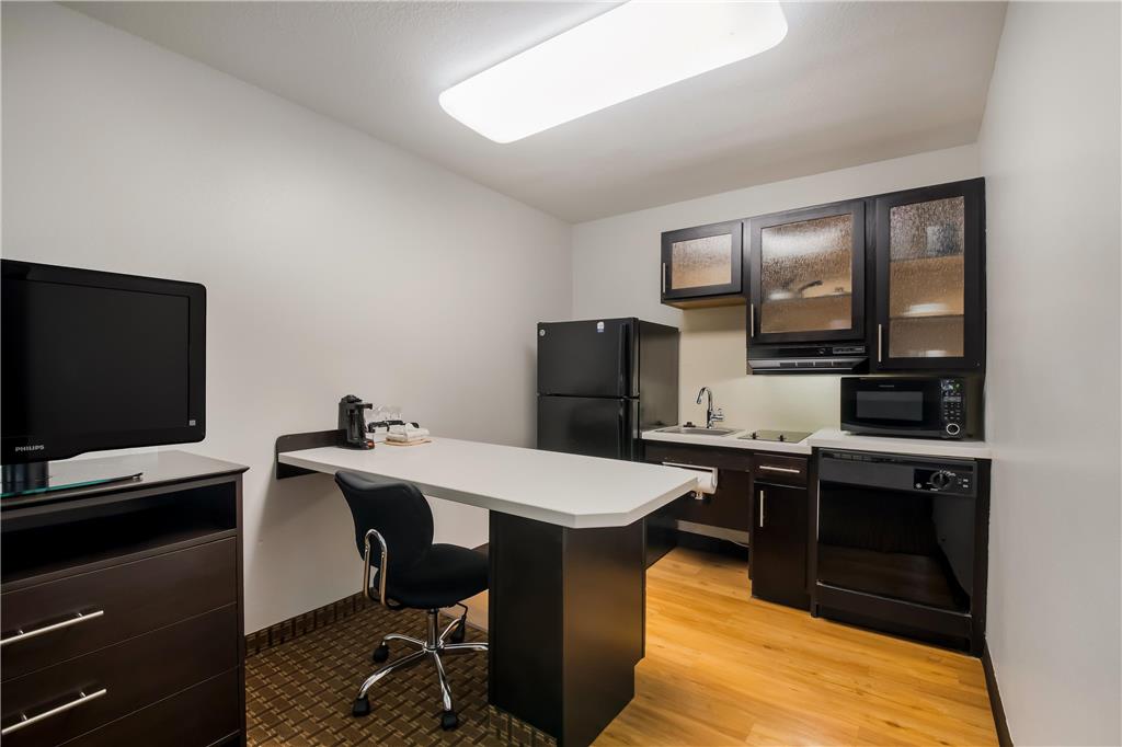 MainStay Suites Chattanooga Hamilton Place - photo 11
