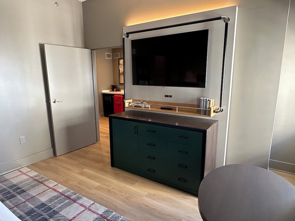 Hotel Indigo Baton Rouge Downtown by IHG - photo 8