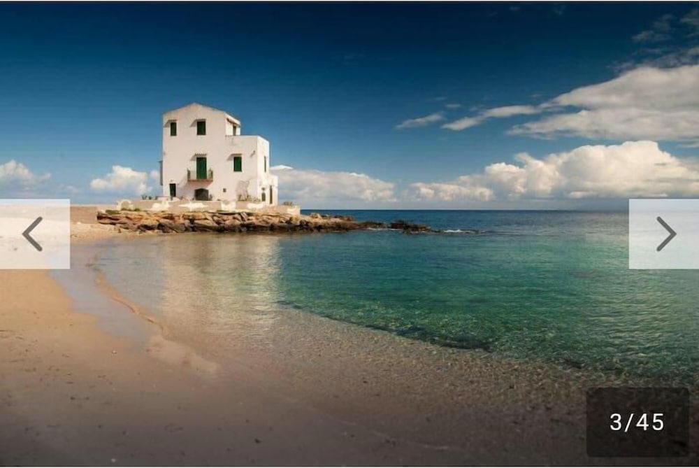 Donna sabella — 4-Star Luxury Hotel in Santa Flavia, Italy