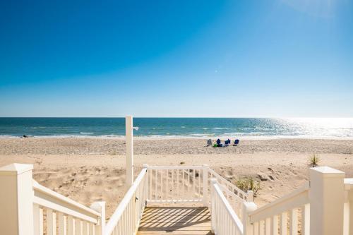 Lisa Lu by Oak Island Accommodations - photo 7