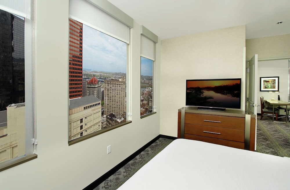 Embassy Suites By Hilton Pittsburgh Downtown - photo 22