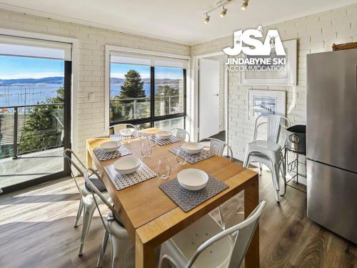 The Summit 16 — 4-Star Luxury Hotel in Jindabyne, Australia