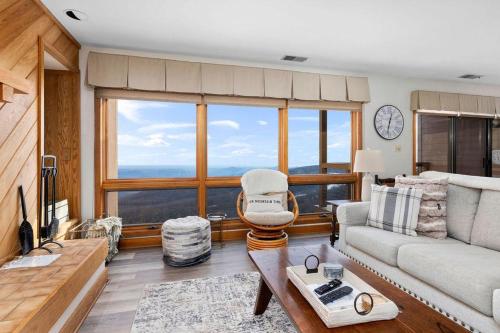 Cliffs 07 with Wintergreen Advantage - carbon neutral hotel in Roseland