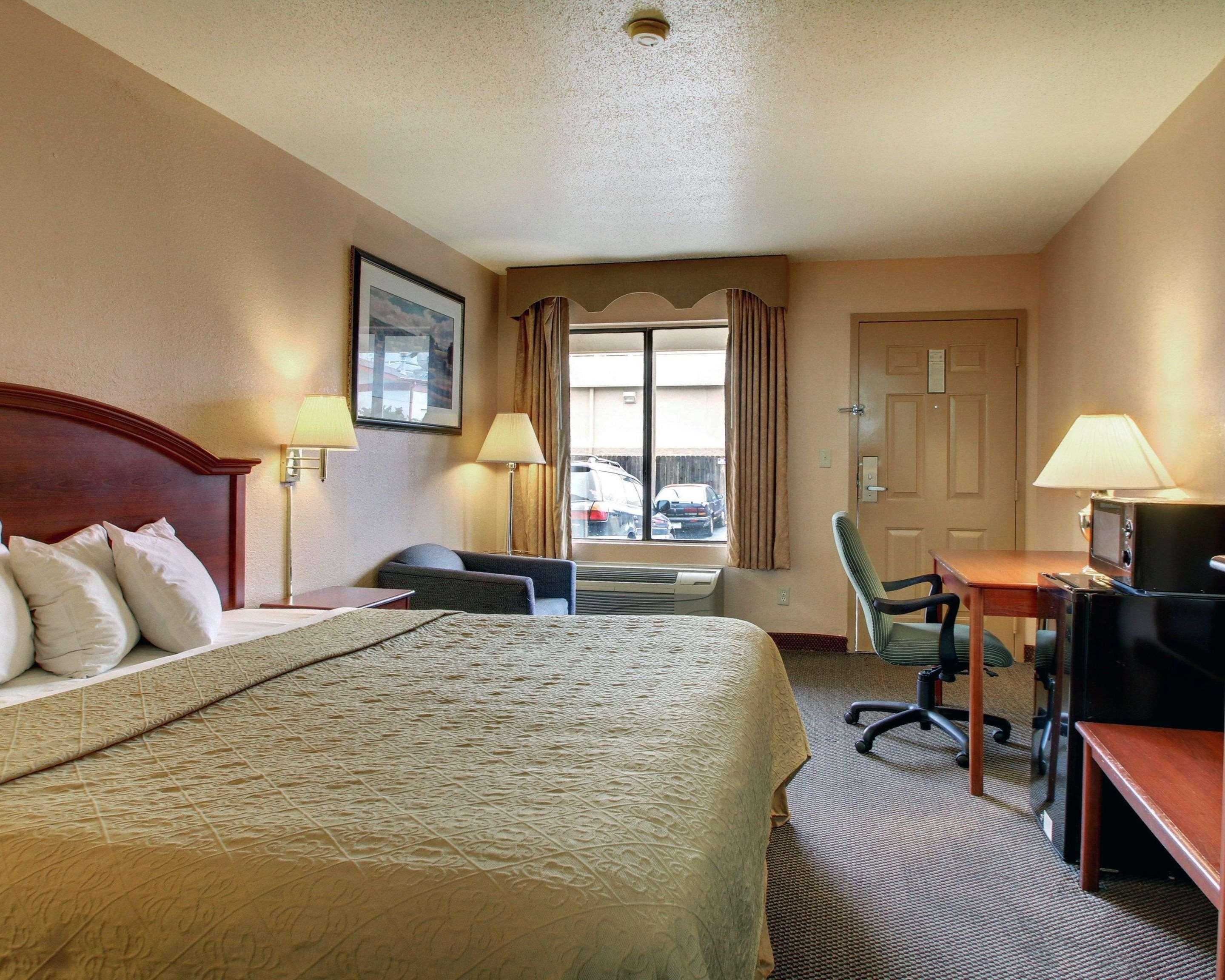 Rodeway Inn North - photo 4