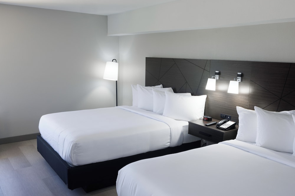B&B Hotel Miami Airport - photo 6