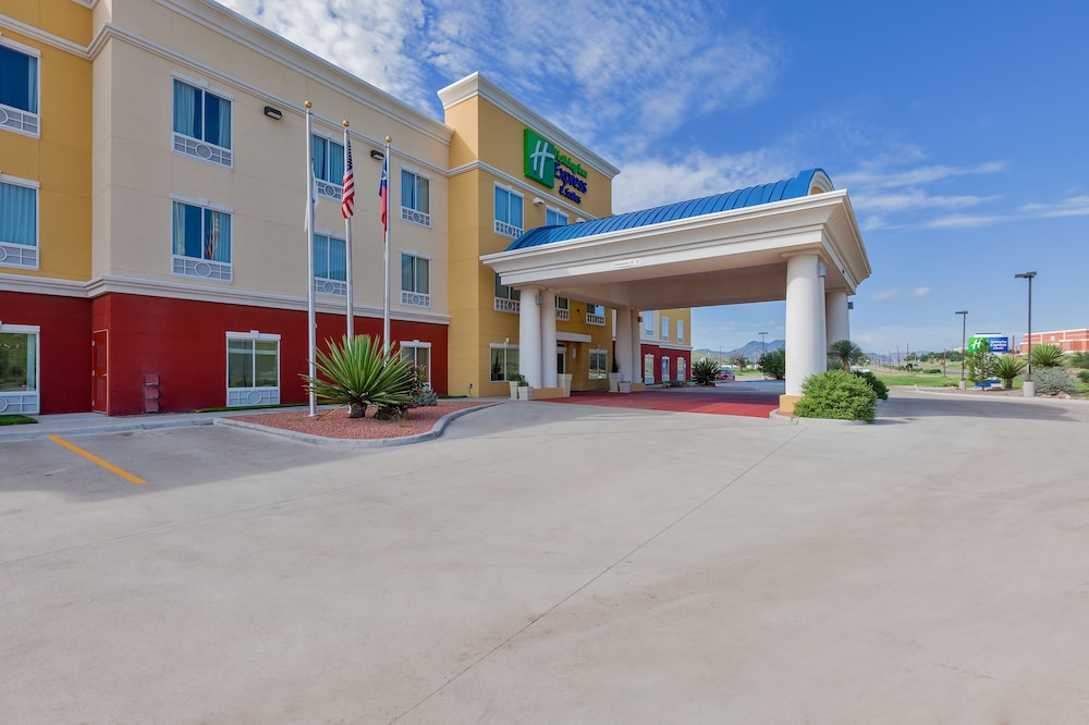 Holiday Inn Express & Suites Alpine Southeast by IHG in Alpine, United States