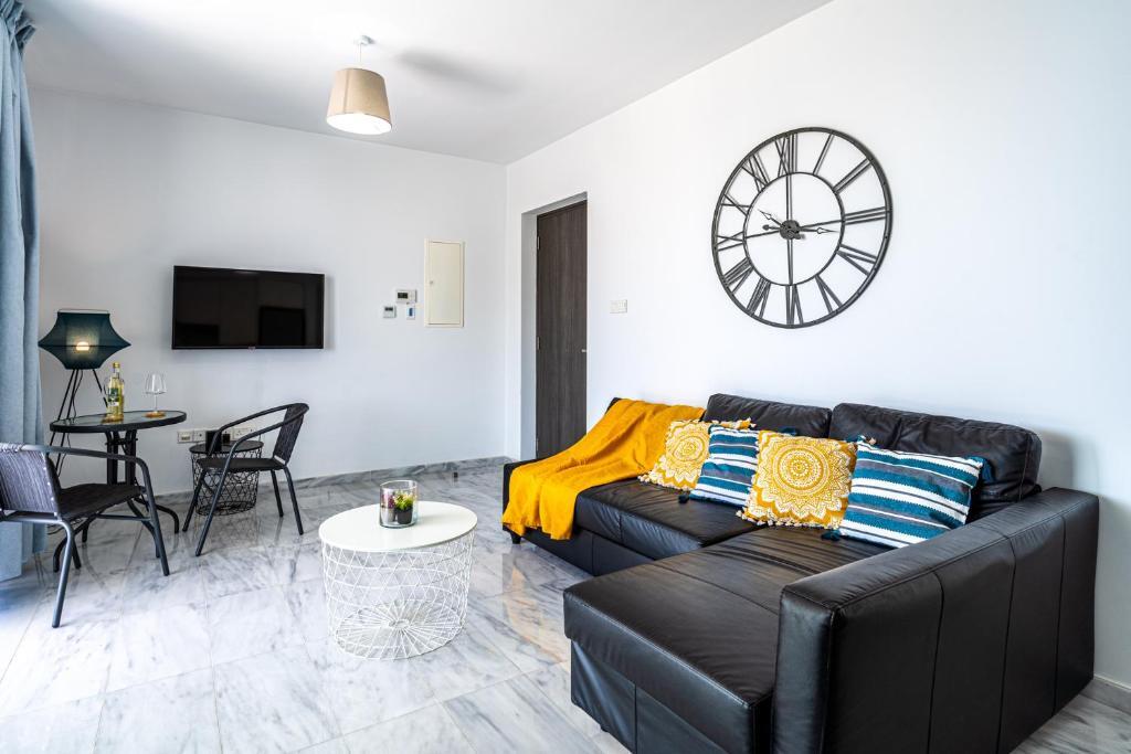 Oyster 1 Br Apt in Larnaca